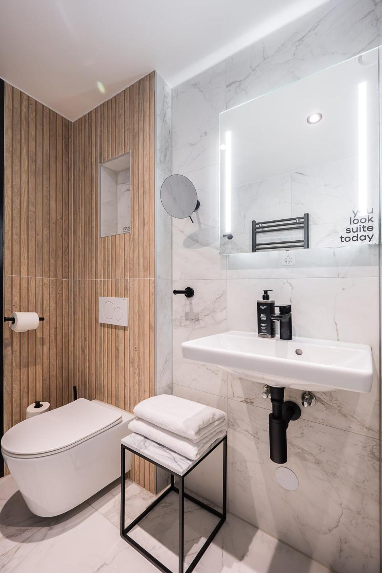 Limehome Amsterdam Leidsekruisstraat Dış mekan fotoğraf