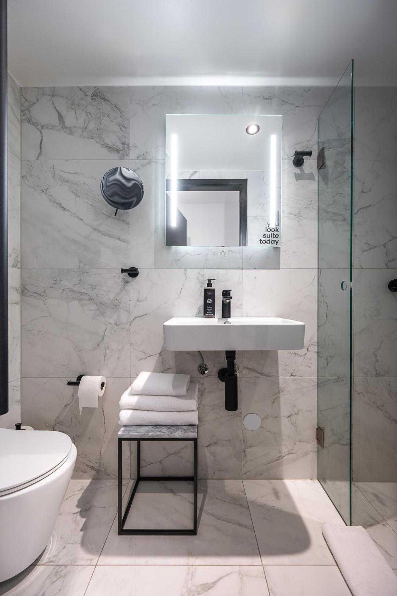 Limehome Amsterdam Leidsekruisstraat Dış mekan fotoğraf